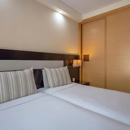מלון Areias Village 4*