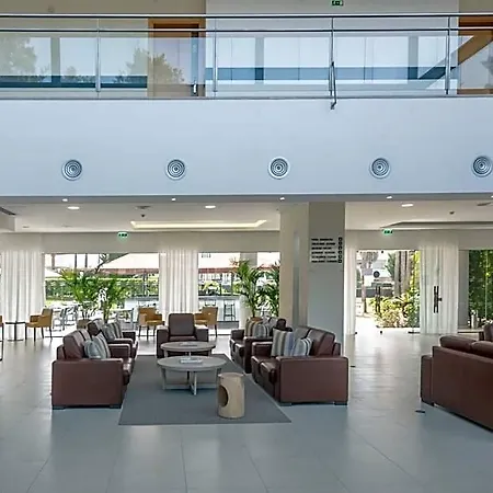 ホテル Areias Village 4*