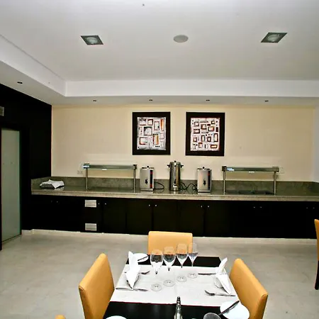 מלון Areias Village 4*