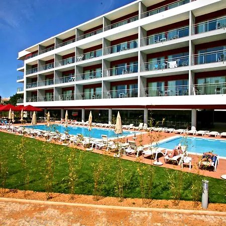 Areias Village Hotel 4*